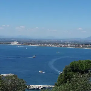 Apartamento Con Terraza Y Vistas Al Mar, Rosas